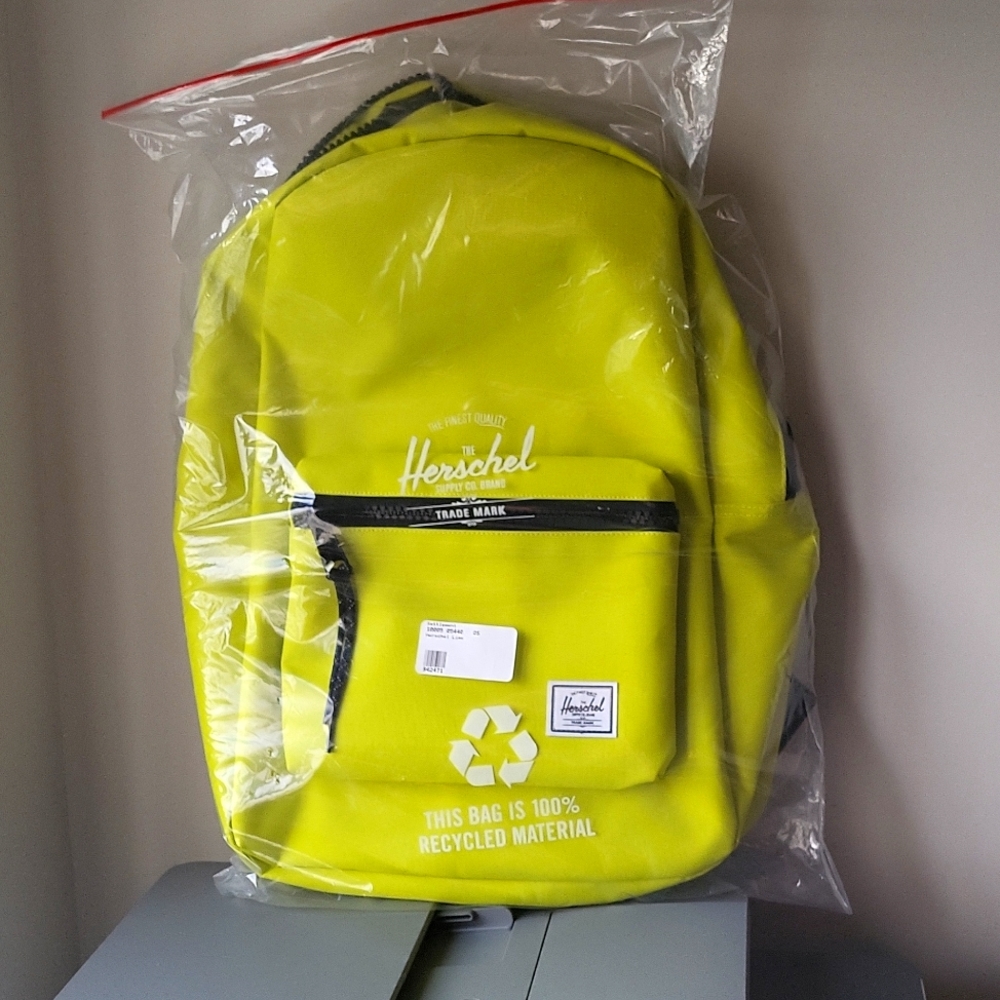 Herschel Backpack color yellow lime